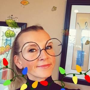 Meet your Posher, Holly